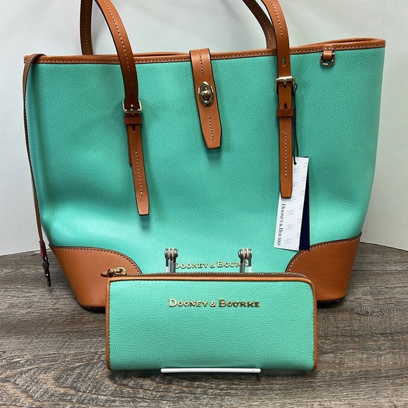 NWT Dooney & Bourke Claremont Dover Tote -Seafoam LF055 SE - Picture 1 of 16